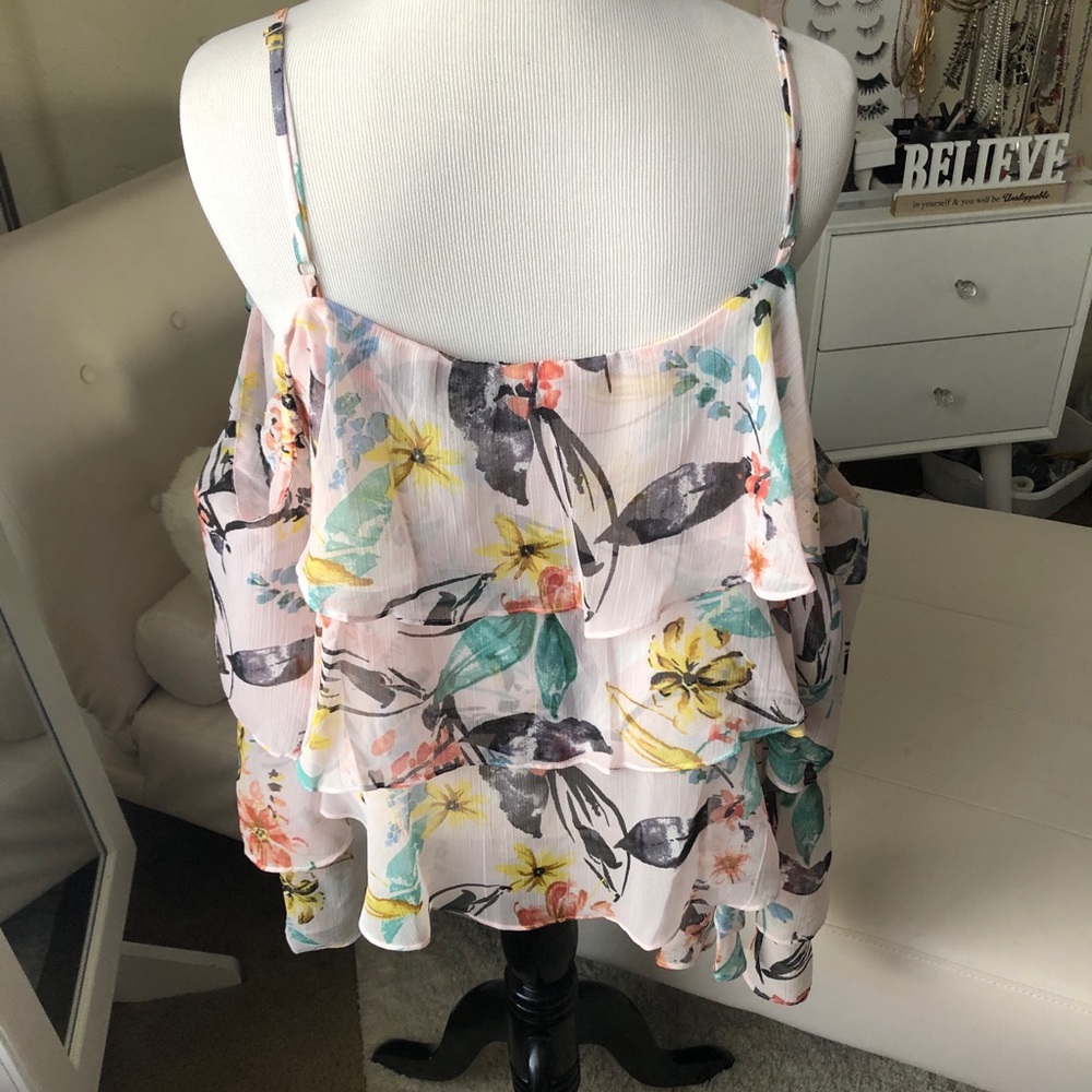 New BCBGeneration Ruffle Cami Top - Picture 4 of 5